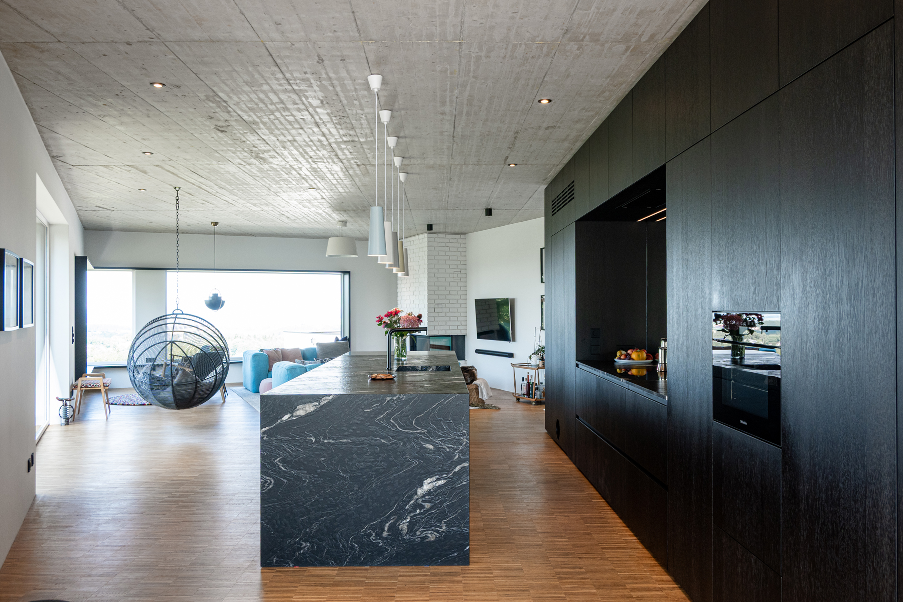 Der Mayrhofer – denkt . plant . tischlert